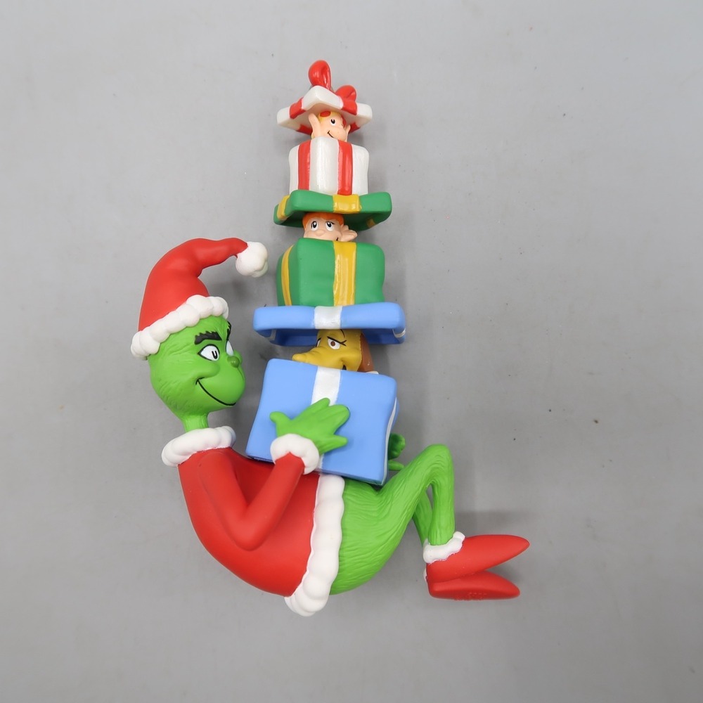 Dr Seuss Gifts For The Grinch & One Fish,Two Fish Hallmark Ornament lot - Picture 3 of 15